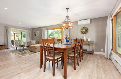 Williamsburg House | La Petite Ferme: Newly Renovated 3BDR Farmhouse Retreat