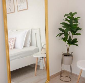 Xylokastron Apartment | Discover La Petite Fleur Guesthouse - Pet & Child Friendly Stay