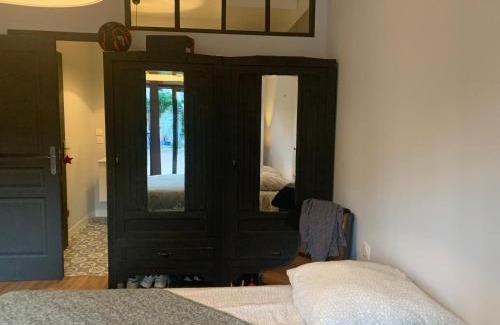 Poitiers Apartment | Inviting Family Retreat at La Petite Halte - 7.9/10