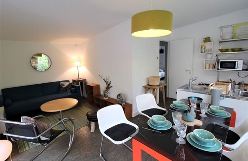 Tassin Apartment | Experience La Petite Maison - TASSIN LA DEMI LUNE Retreat