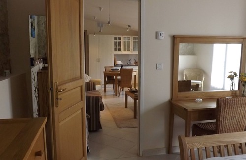 Bellevigne Cottage | Enchanting La Petite Maison: Guest Rated 9.8 with Pool