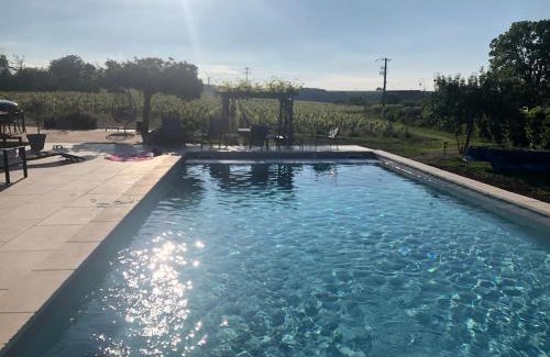 Prehy House | Enchanting La Petite Maison de Céline with Pool in Préhy