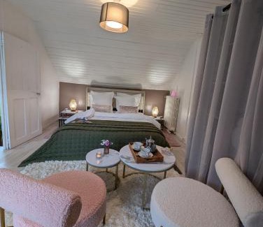 Locarn Bed & Breakfast | Inviting La Petite Maison de Locarn - Rated 9.4/10