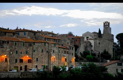 Campagnatico House | Discover La Petite Maison: Pet & Child Friendly Retreat