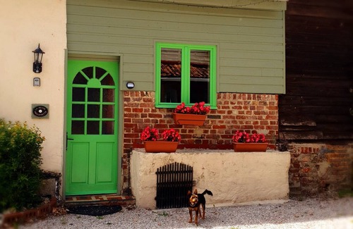 Boffles Cottage | Cozy La Petite Pâquerette Cottage with Pool & Spa Amenities