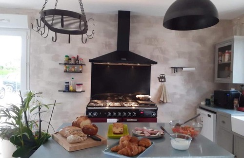 Chitenay House | Discover La Petite Salamandre: Family-Friendly Retreat