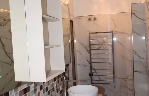 New Golden Mile House | Top-Rated La Piña Verde with Pool and Spa Amenities