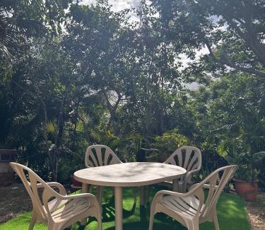 South Province House | Discover Family-Friendly Comfort at La Piaule De Nessadiou