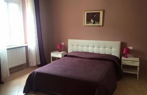 Vercurago Bed & Breakfast | Discover La Piazza B&B: Family-Friendly with Delicious Breakfast