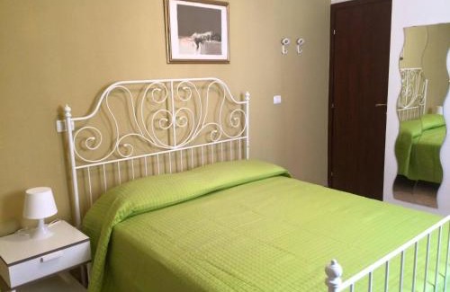 Vercurago Bed & Breakfast | Discover La Piazza B&B: Family-Friendly with Delicious Breakfast