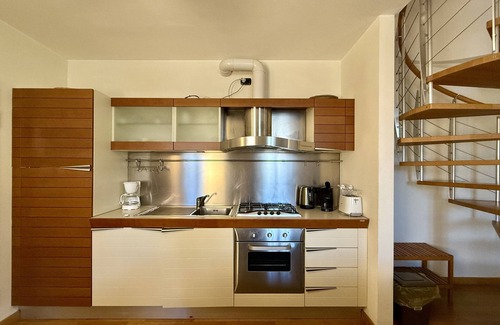 Menaggio Apartment | Discover La Piazza Menaggio with Oceanfront Views & Family Comfort