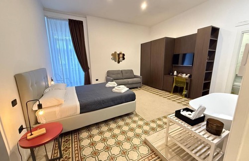 Mergellina Bed & Breakfast | LA PIAZZA SUITE