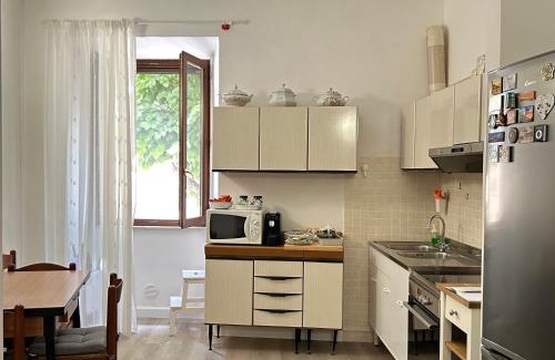 Serra San Quirico House | Discover La Piazzetta: Guest Rated 10/10 with Breakfast