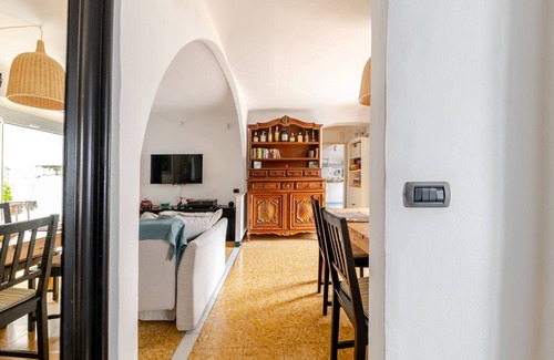 Genoa Historical Centre Apartment | Charming Attic Flat at La Piccionaia - Guest Rated 10/10