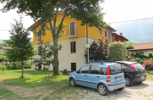 Velo d'Astico Apartment | Pet-Friendly Getaway at La Piccola Fattoria with Kitchen