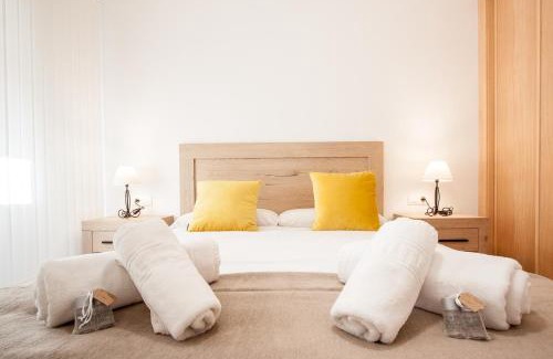 Posada de Llanes Apartment | Seaside Retreat: La Piedra L'Osu with Pool & Pet Friendly