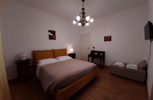 Palazzo House | Experience Family-Friendly Comfort at La Pietra di Assisi