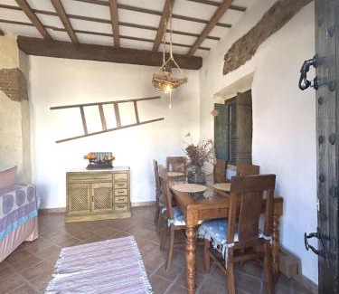 El Colmenar House | La Pintoresca