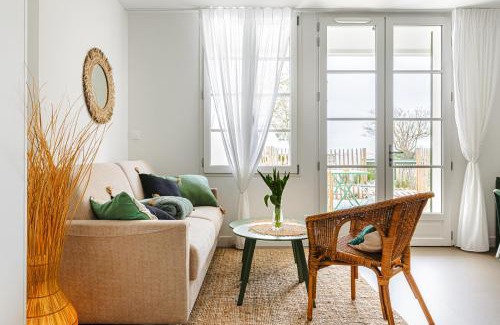 Rivedoux-Plage Apartment | Oceanfront Haven: La Plage T2 with Breathtaking Views