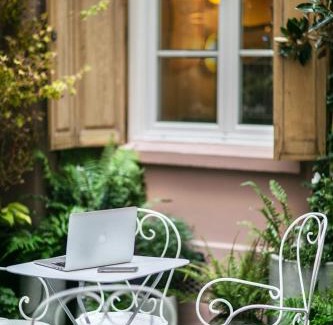 Hopital Saint-Louis Hotel | Experience Comfort at La Planque Hotel – Rated 9.1/10