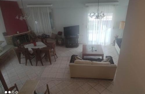 Nea Playia Apartment | Discover Family-Friendly Stays at La Playa Hotel