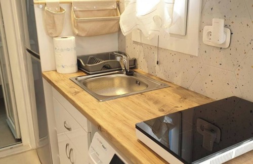 Paraga Apartment | Enjoy Oceanfront Bliss at La Playa Studio Mykonos