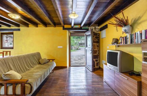 Selaya House | Family-Friendly Stay at La Plazuca Cerrucao Hotel
