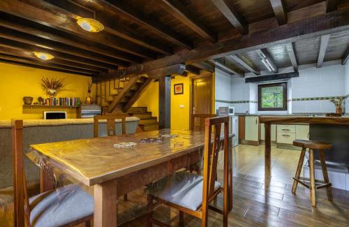 Selaya House | Family-Friendly Stay at La Plazuca Cerrucao Hotel