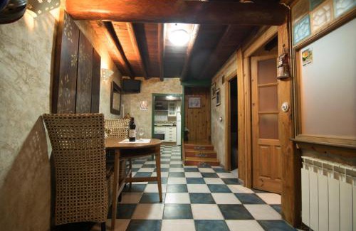 Umbrias Villa | Experience La Plazuela with Spa and Pet-Friendly Comfort