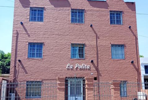 Ezeiza Apartment | Top-Rated Hospedaje La Polita with Family-Friendly Amenities