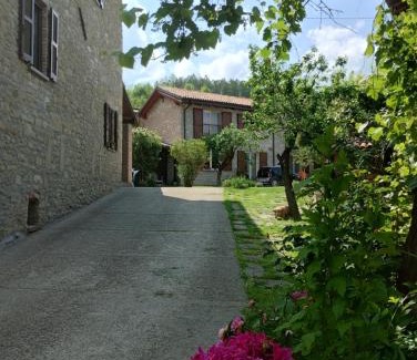 Ponte Nizza House | Pet-Friendly Retreat at La Pomella for Family Getaways
