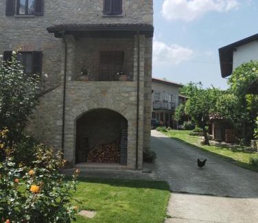 Ponte Nizza House | Pet-Friendly Retreat at La Pomella for Family Getaways