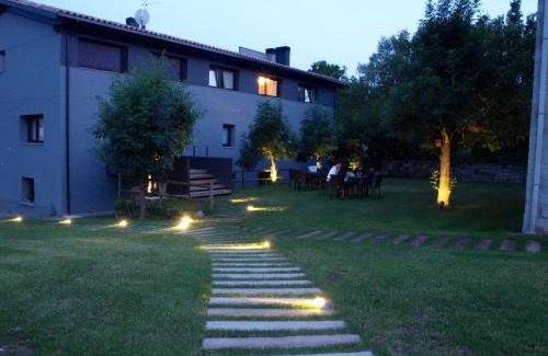 Cires Apartment | La Pomera: Guest Rated 9.6/10 with Family-Friendly Amenities