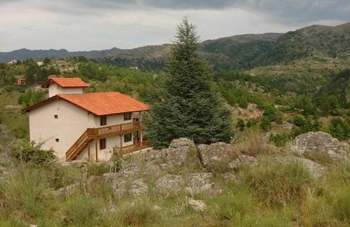 Calamuchita Department Apartment | Pet-Friendly La Ponderosa Cumbrecita with Ocean Views