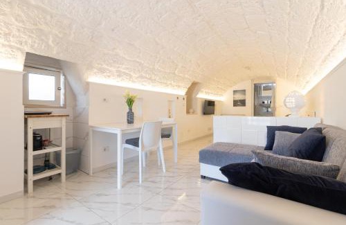 Mola di Bari House | Experience Family-Friendly Comfort at La Porta Sul Mare