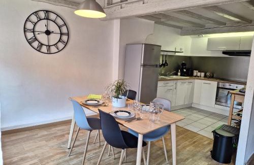 Montluel Apartment | Prime Location Hotel in La Porte de la Dombes - 8.2/10 Rated