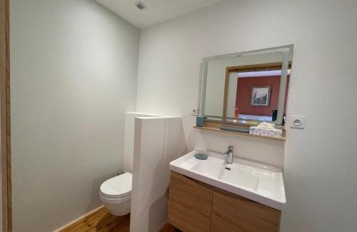 Cluny Bed & Breakfast | Experience La Porte des Prés: Guest Rated 9.6/10