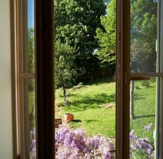 Cluny Bed & Breakfast | Experience La Porte des Prés: Guest Rated 9.6/10