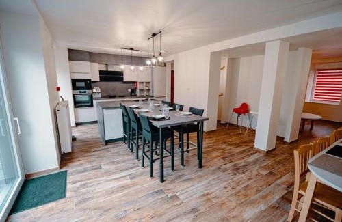 Vierves-sur-Viroin House | Discover La Porte du Paradis: Pool, Spa & Breakfast Awaits