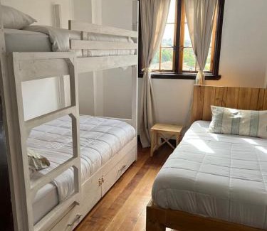 Vina del Mar Hotel | Cozy La Posada Coliving: Highly Rated with Kitchen Access