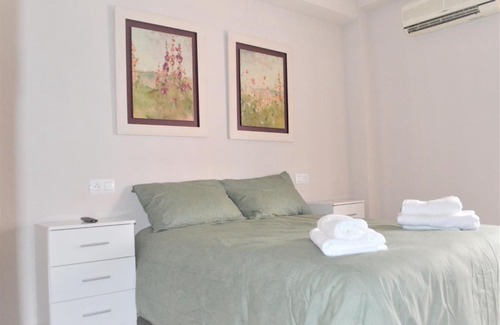 Parque Cruz Conde Apartment | Pet-Friendly Escape at La Posada Cordobesa - 8.4/10 Rating