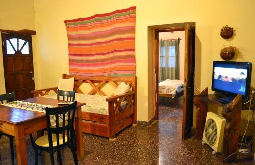 Coronel Moldes Hotel | Family-Friendly Stay at La Posada De Juan with Pool & Hot Tub
