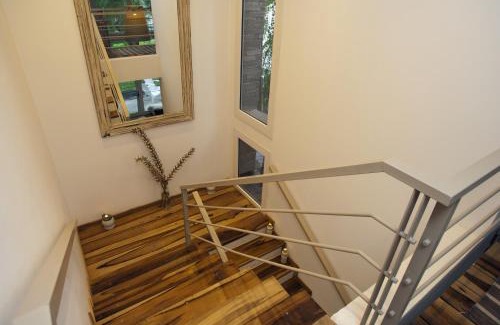 Puerto Madryn Hotel | Welcoming La Posada De Madryn: Pet-Friendly & Pool Access