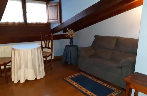 Vinon House | Discover La Posada de Viñón - Casa Reda: Family-Friendly Retreat