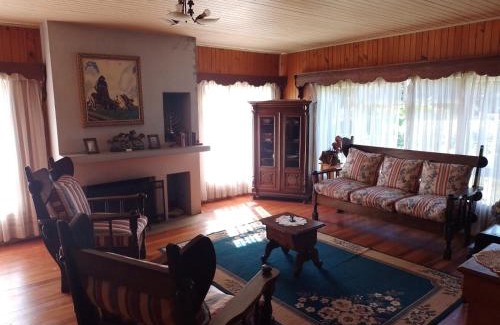 Puerto Octay House | Welcoming La Posada del Colono: Rated 8.9/10 with Family Amenities