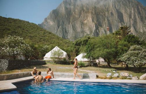 Hidalgo Other | Discover La Posada en el Potrero Chico: Pet-Friendly Oasis