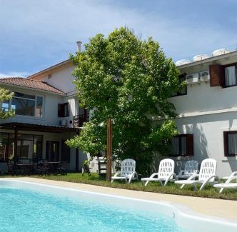 Pinamar Hotel | Budget-Friendly Stay at La Posada Hotel with Pool & Kitchen