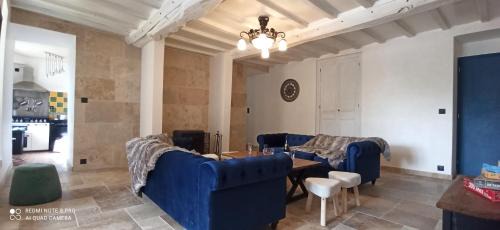 Esson House | Explore La Poserie des Monts et Vallées - Pet Friendly Retreat