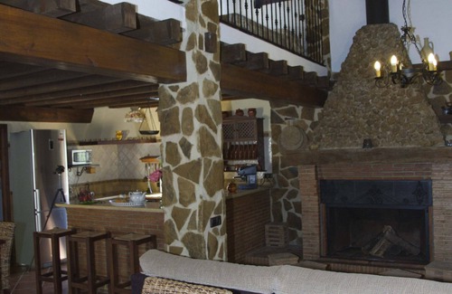 Grazalema Cottage | Experience Nature at LA POZAILLA with Ocean Views & Spa