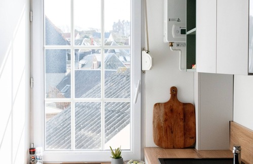 Ault Apartment | Cozy La Préférée: Ocean View App with Spa & Kitchen